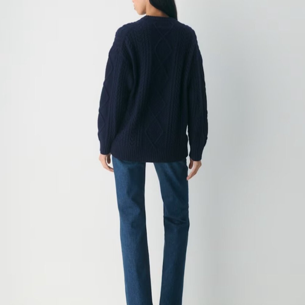 NWT Aritzia Heritage Merino Wool Crew Sweater Admiral XS - Picture 5 of 9